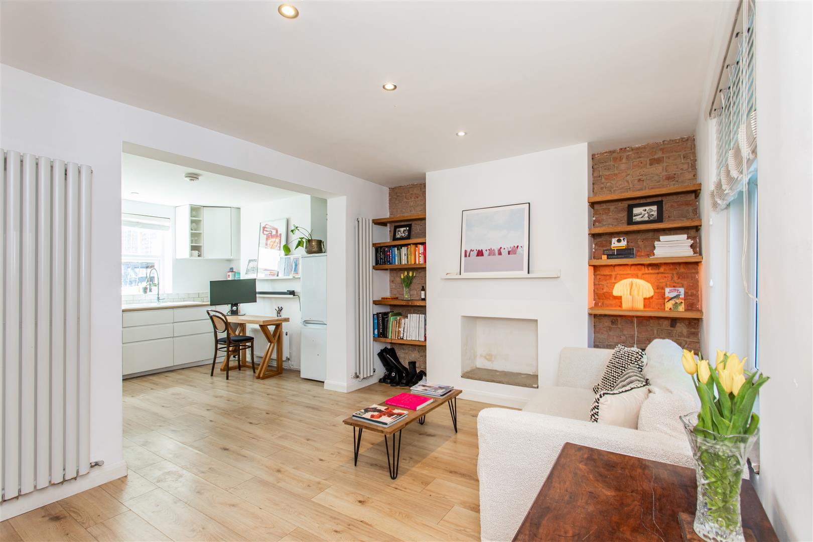 1 bed property in Copenhagen Place, Limehouse